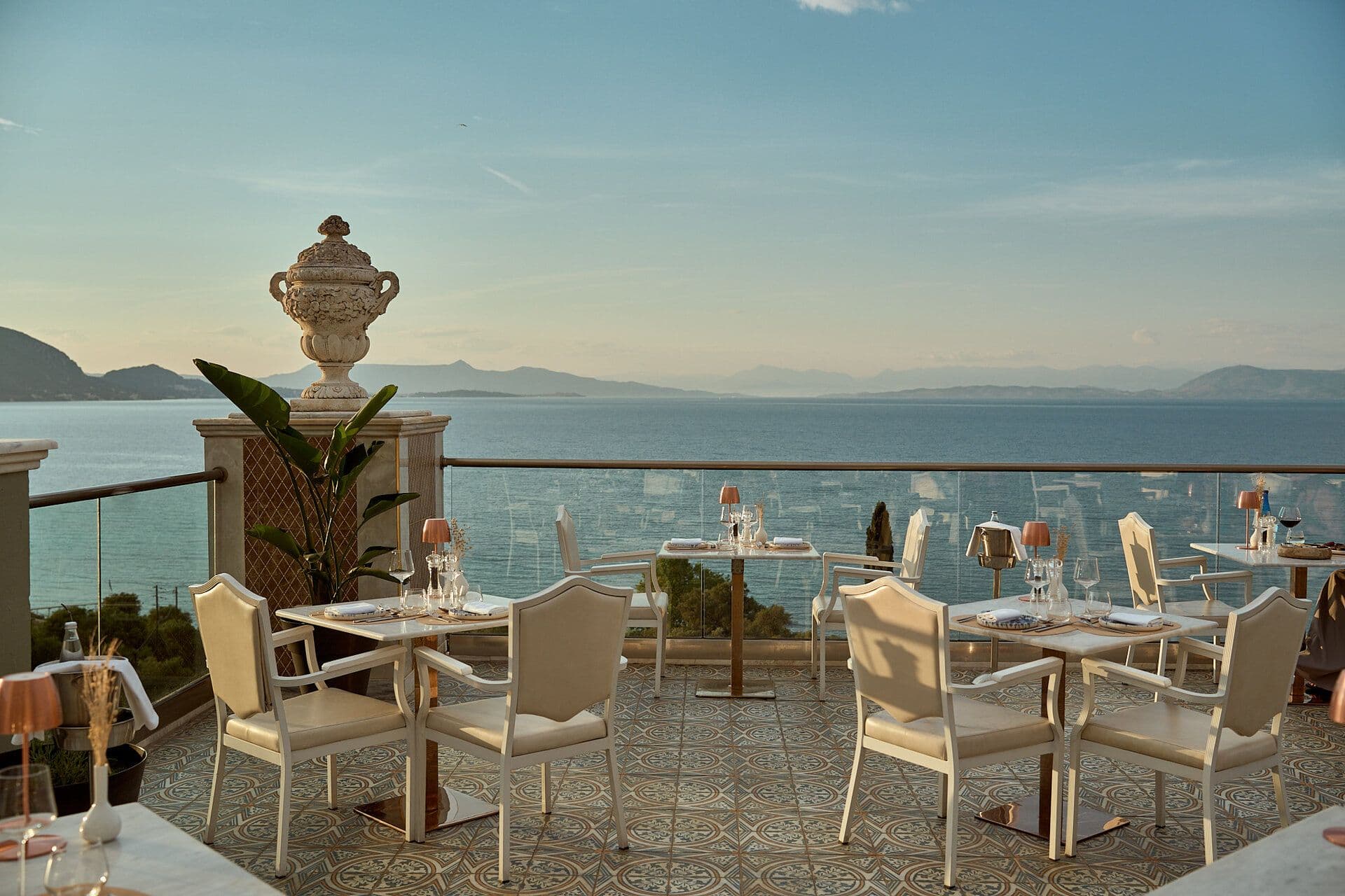 Ouranos Rooftop À la Carte Restaurant 
