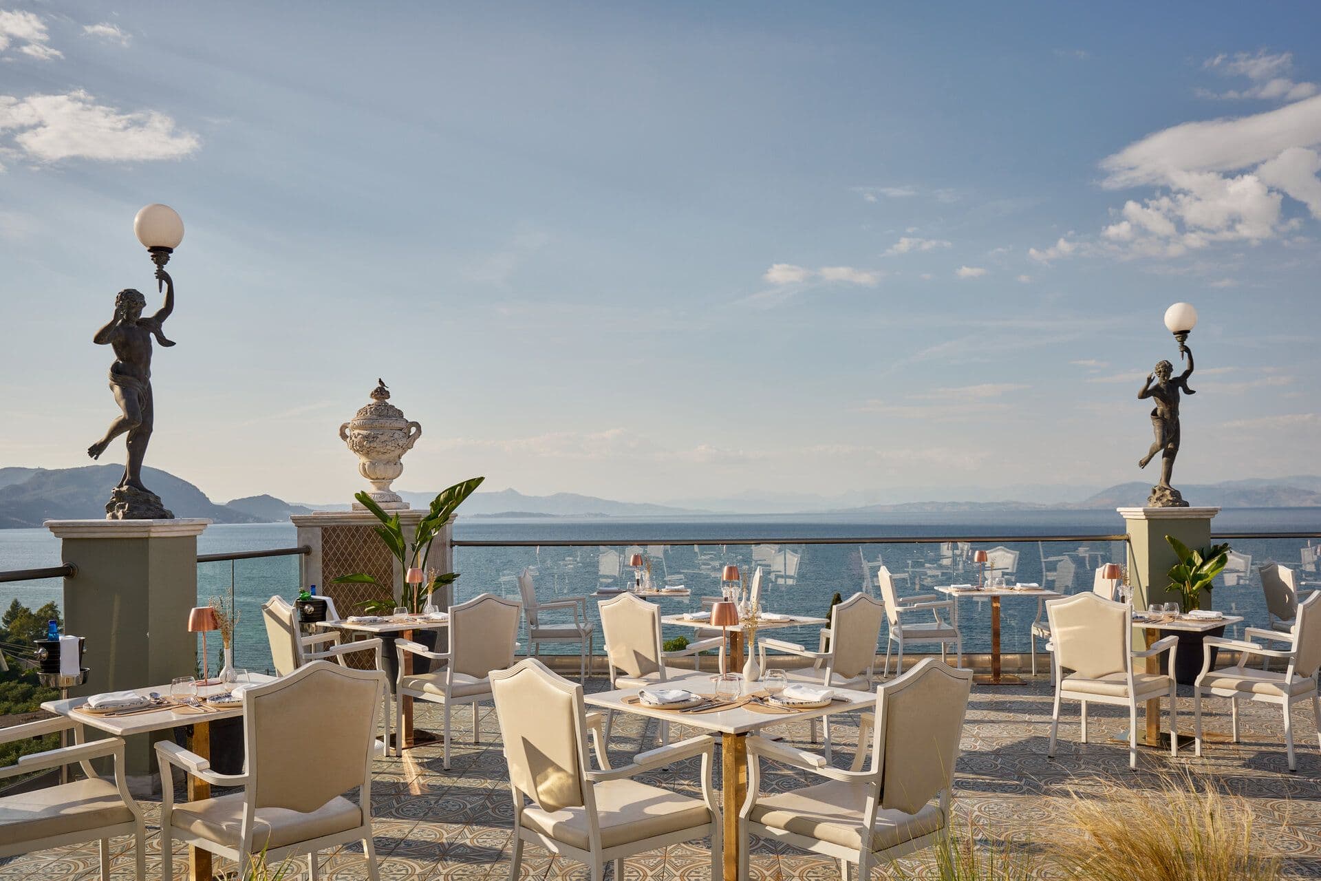 Ouranos Rooftop À la Carte Restaurant 