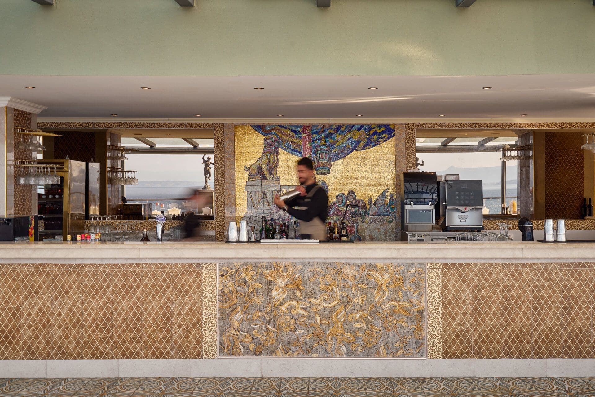 Ouranos Rooftop À la Carte Restaurant 