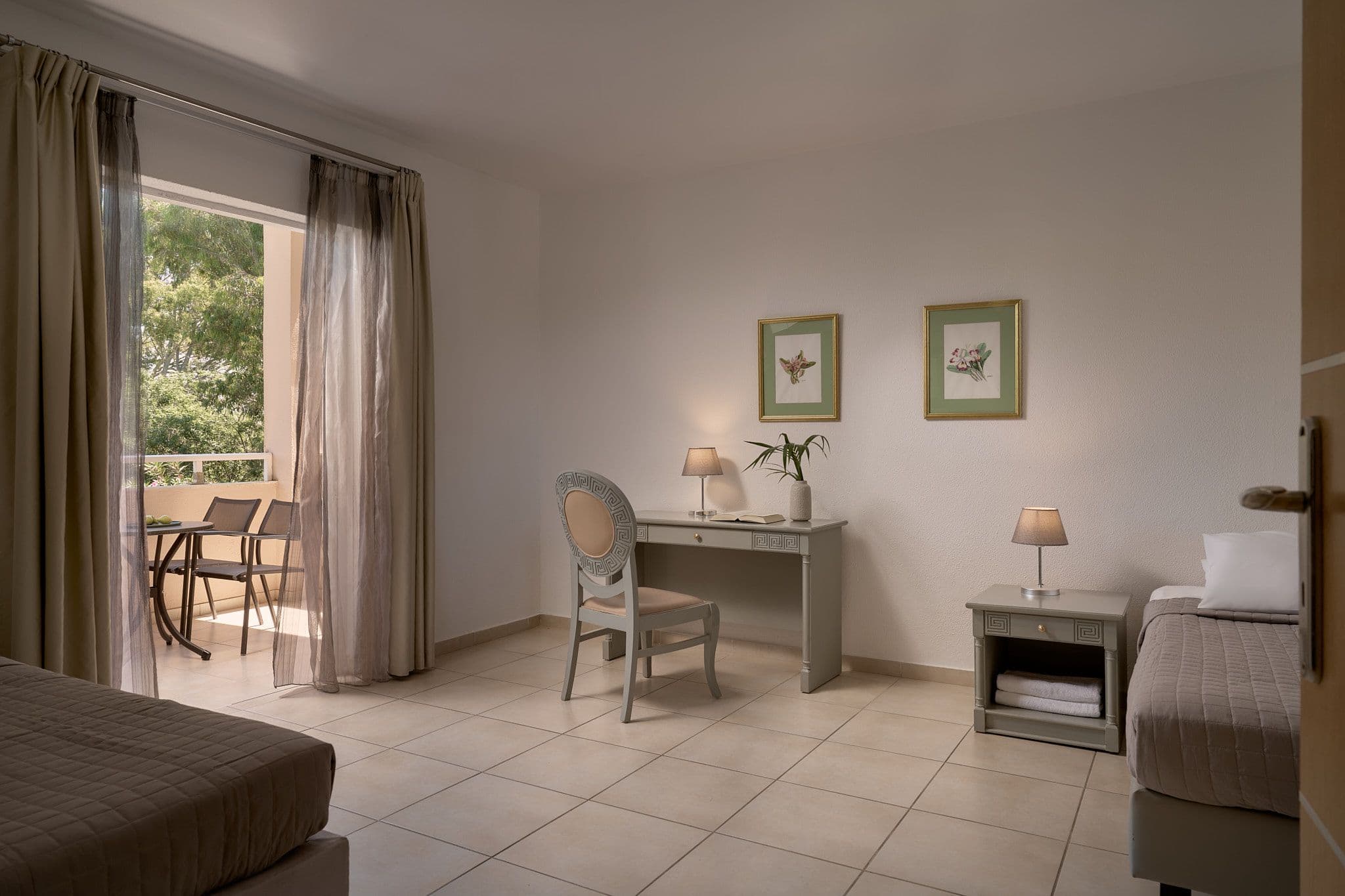 Family Room Garden View