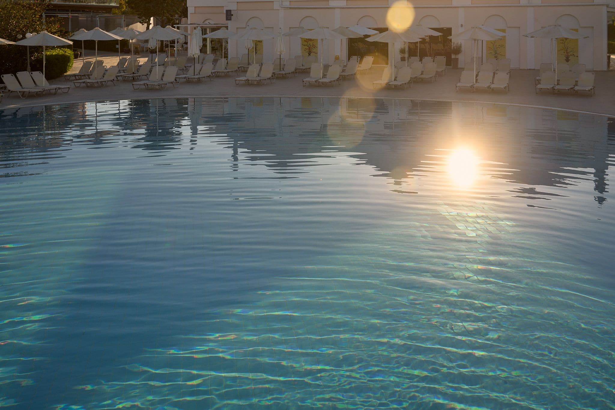 Aqua Pool Bar