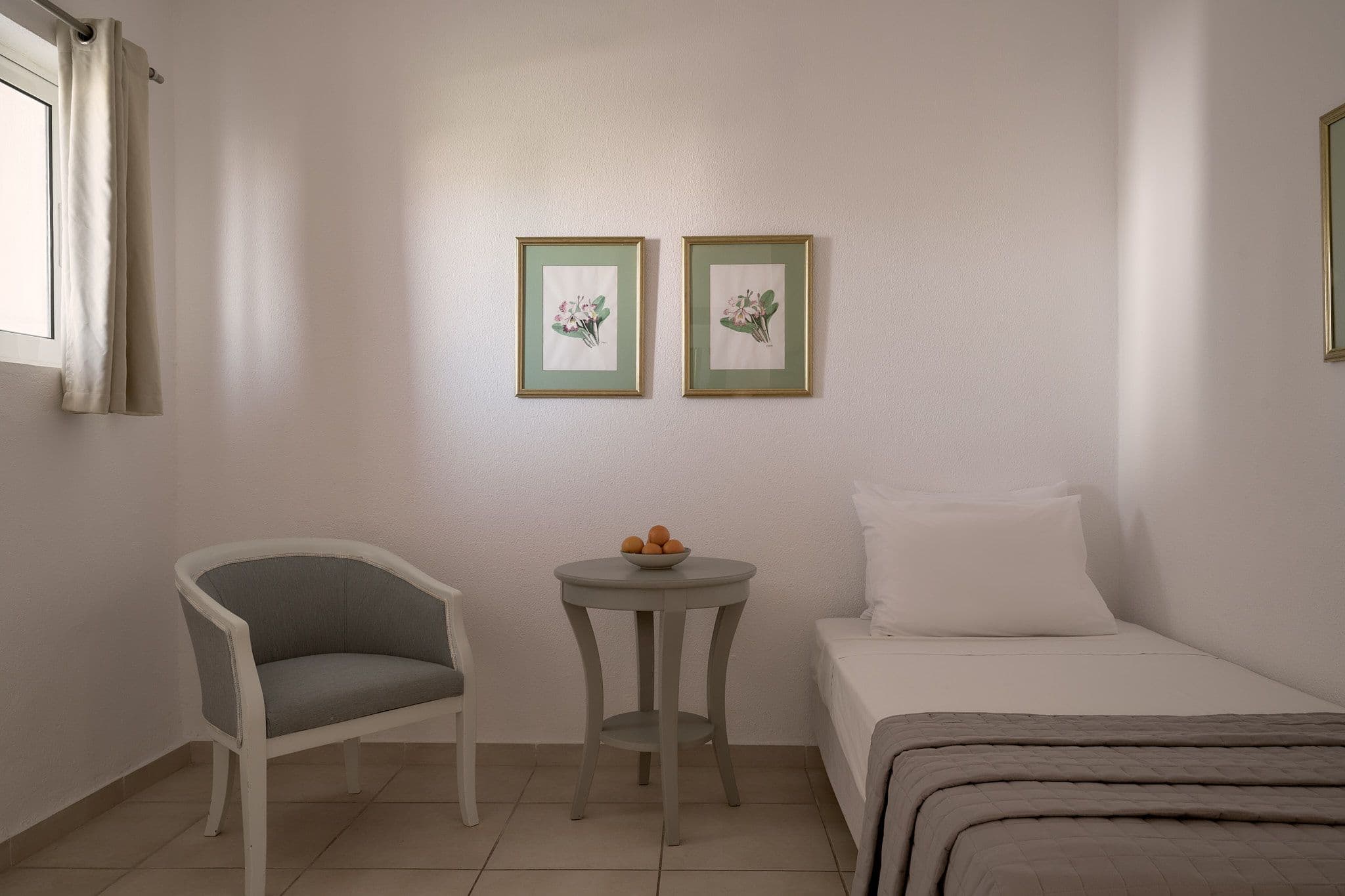 Family Comfort Room Garden View