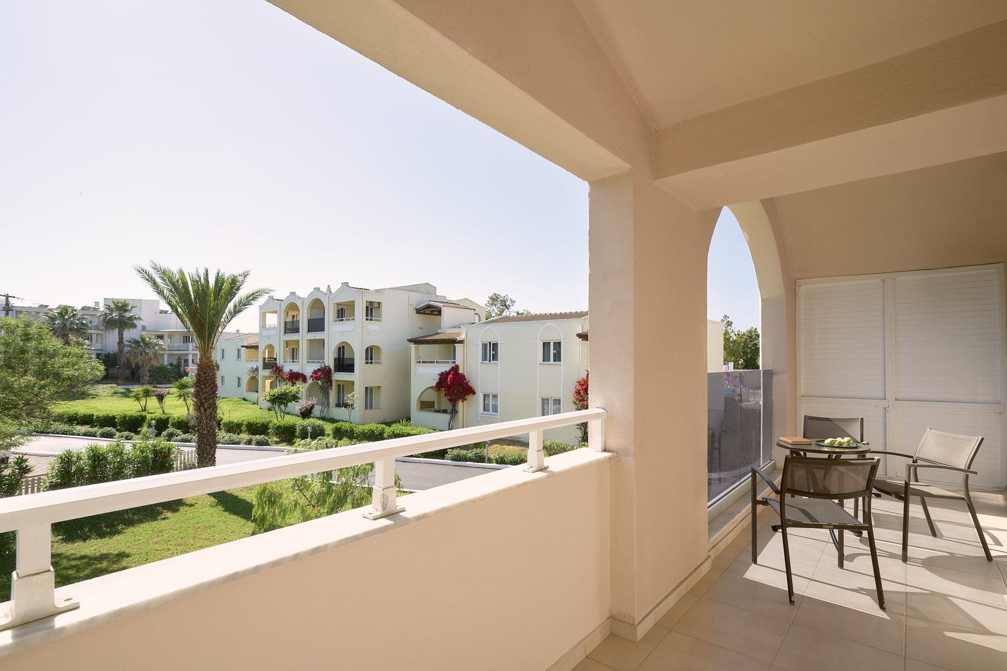 Family Comfort Room Garden View